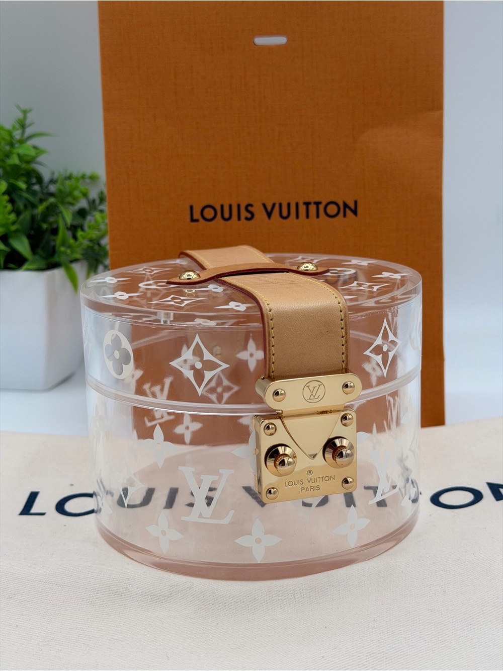 Louis Vuitton clear monogram Scott box 😍🔥
